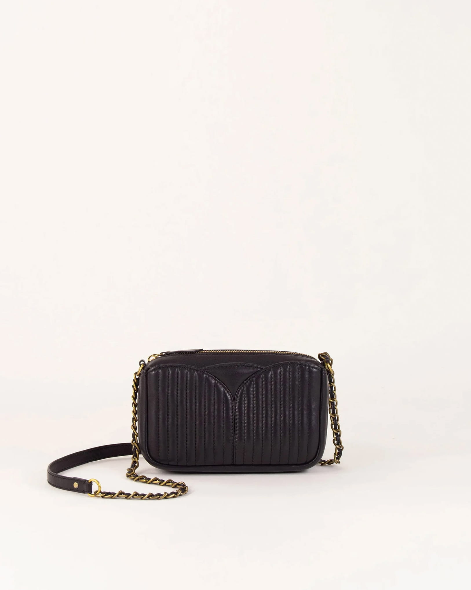 WXL_DIVINOU_LEATHER-Black-04.jpg