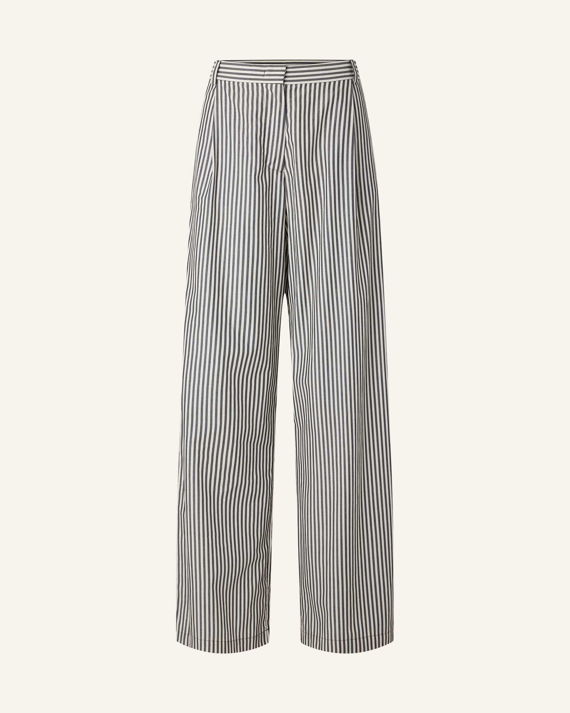 パンツ Siyazu [Exclusive]SIPT7095 Side Banding W Essential Slacks_2 PROVENCIA Whiblack | Pants | SESSÙN Official website
