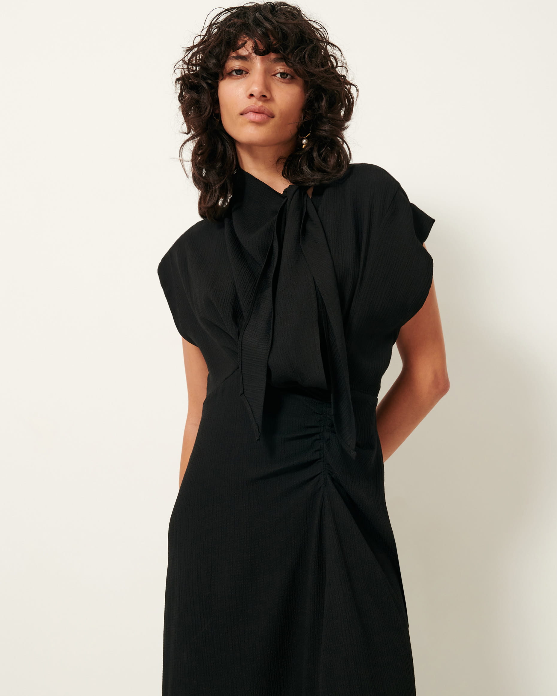 FRANÇOISE IN AVEDON BLACK – THE NEW ARRIVALS İlkyaz Özel