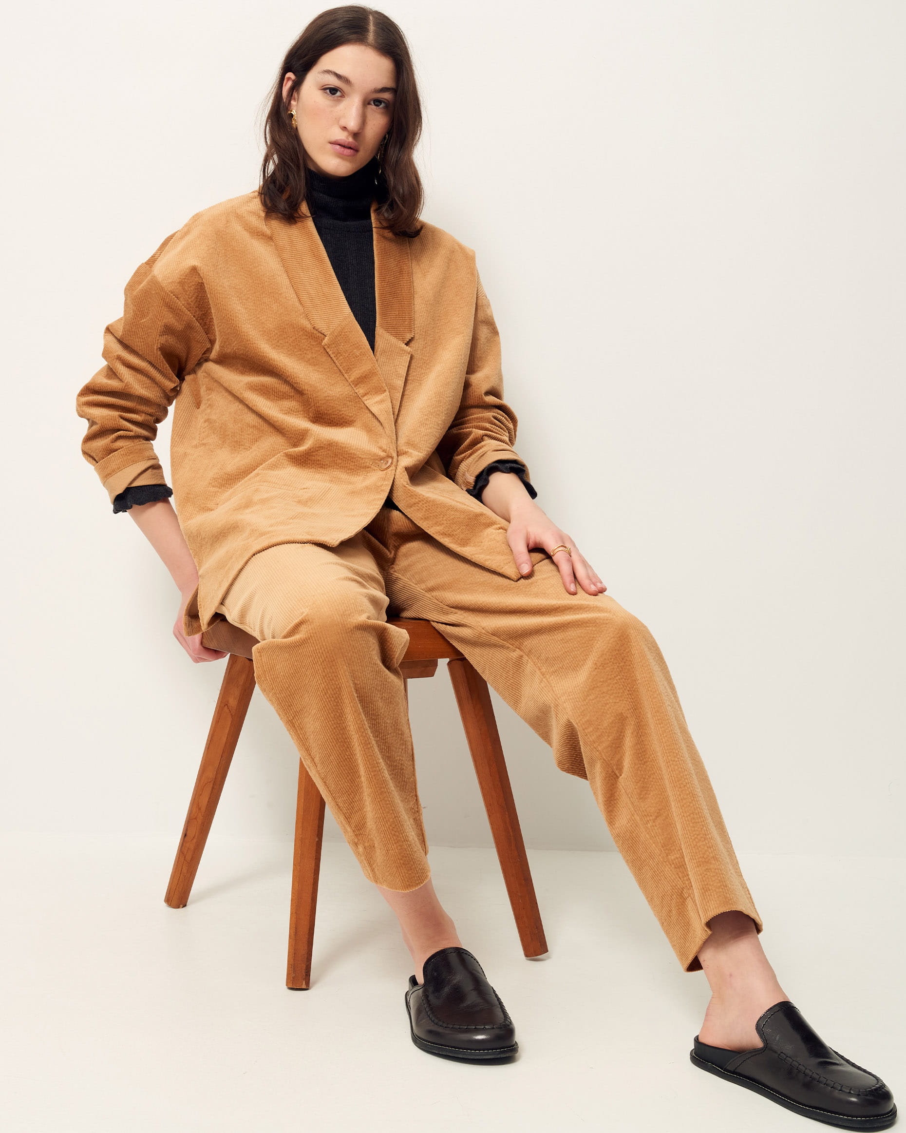 FERGUS Coffee Leather Slippers SESSUN Site officiel
