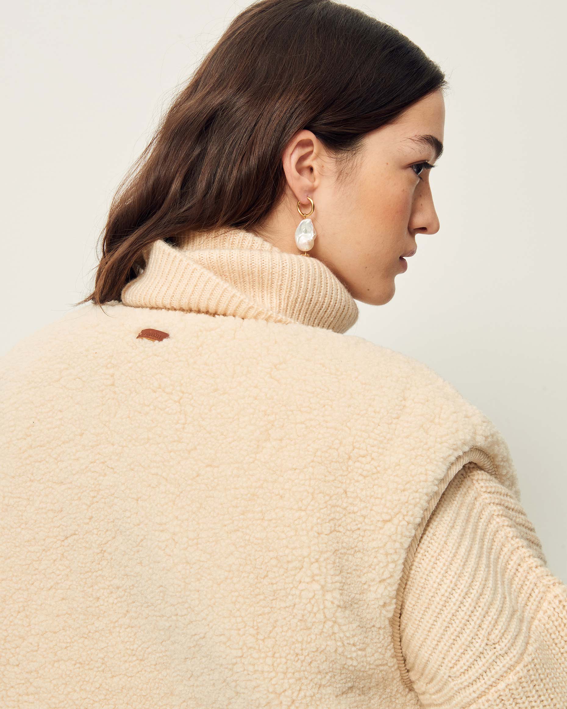 SNOWDONIA Sandcream | Jacket | SESSÙN Official website