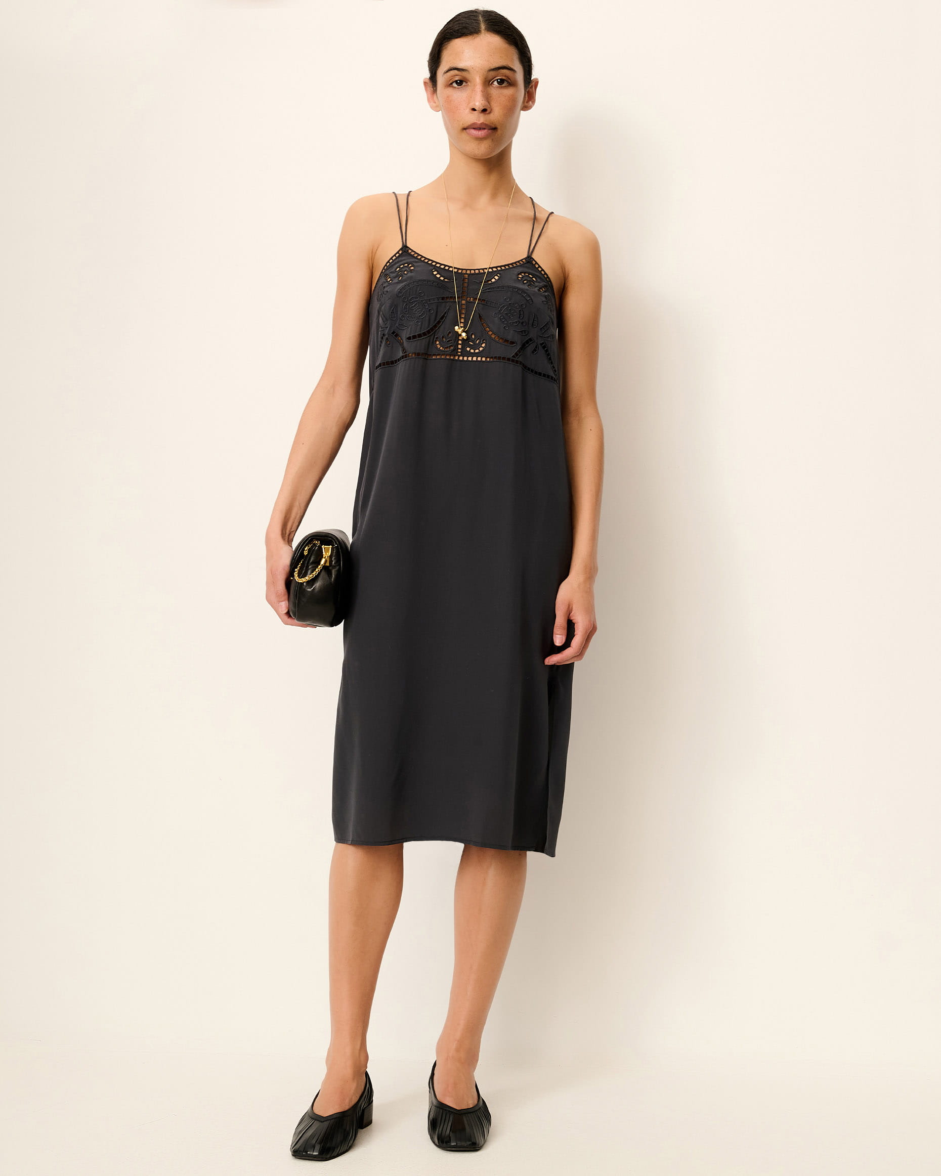 AIMOREA Smoke Green | Dress | SESSN Official website