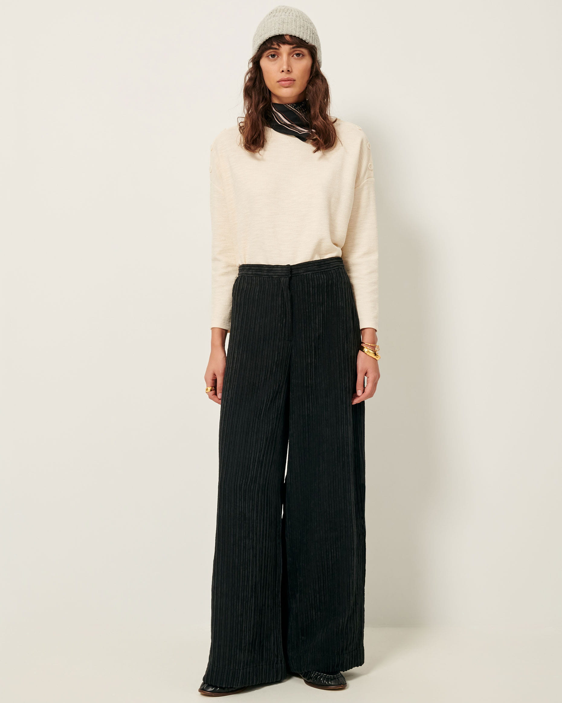 CAP EAST Black | Pants | SESSÙN Official website