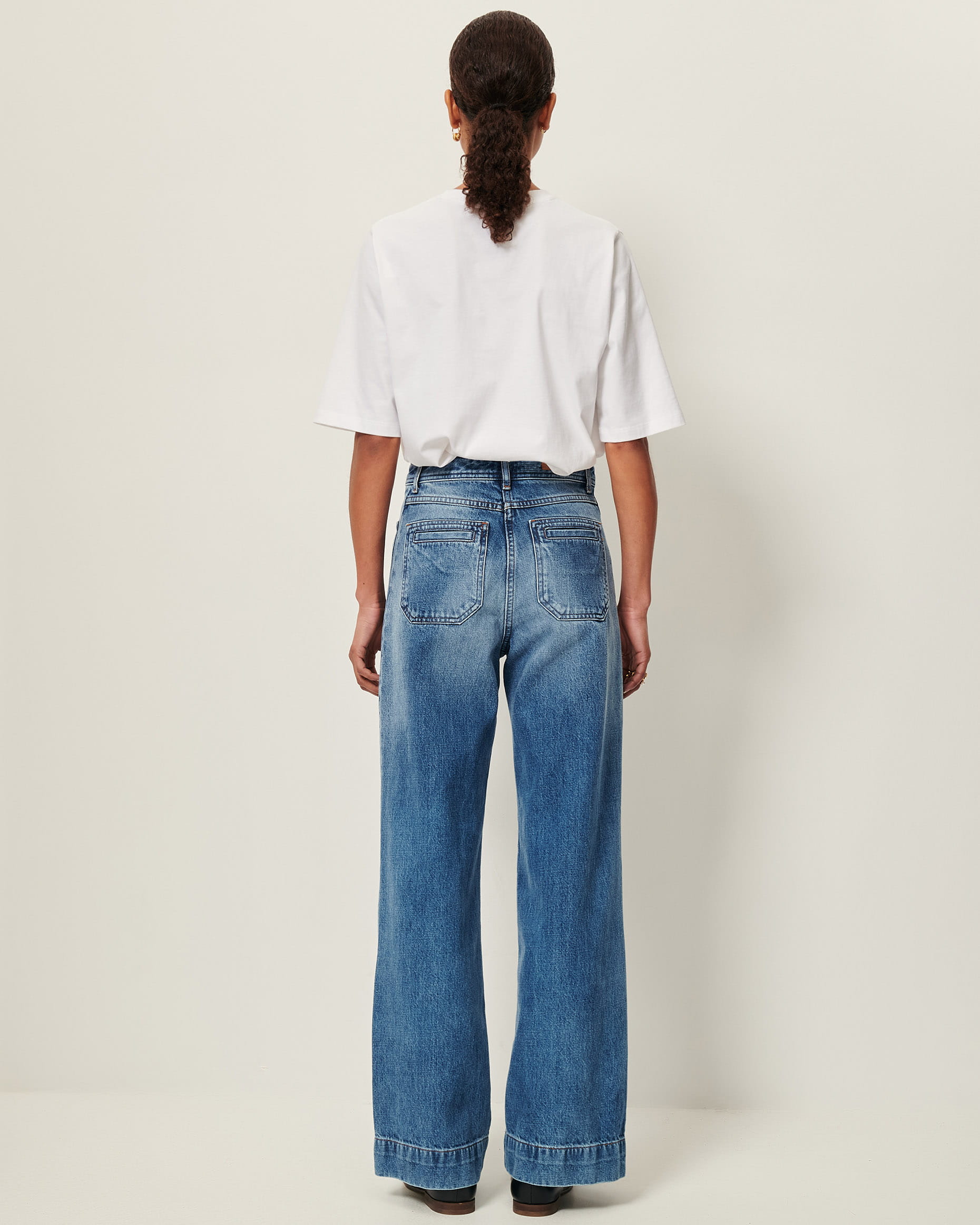 JOHNNY O Vintage Blue | Flare jeans | SESSÙN Official website JOHNNY O Vintage Blue | Flare jeans | SESSÙN Official website