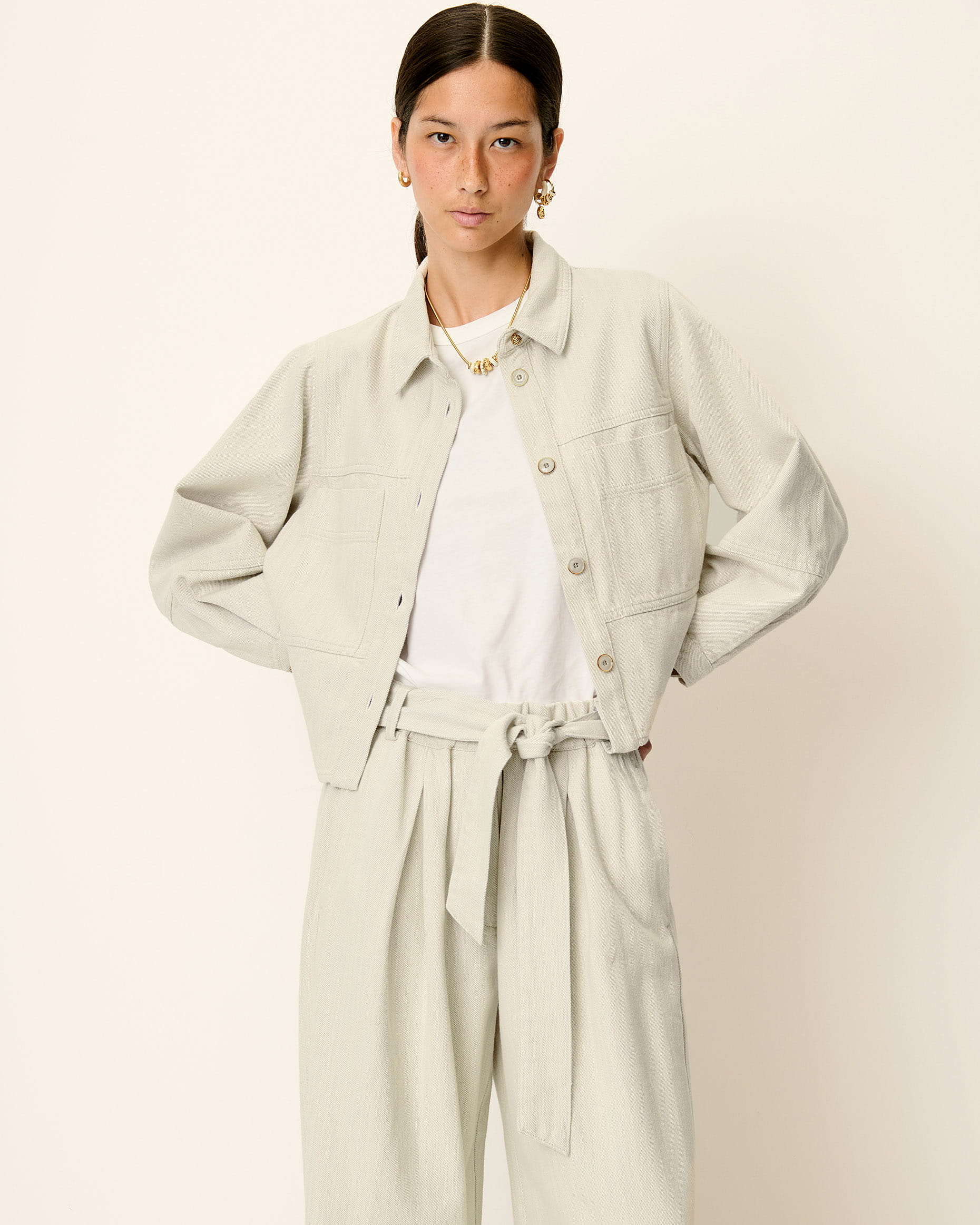 HYEON ヘヨン 刺繍　shishu blouse/skirt セットアップ LEONE Icy | Overshirt | SESSÙN Official website