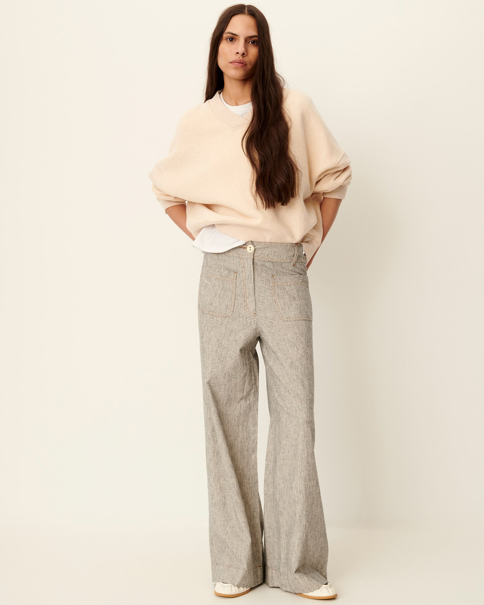 MANHATTI Whiblack | Pants | SESSÙN Official website