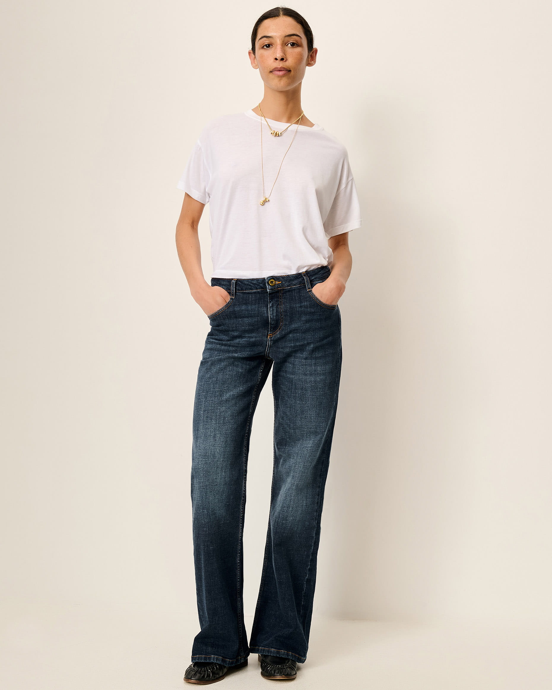 VEGA Melody Blue | Jeans | SESSÙN Official website