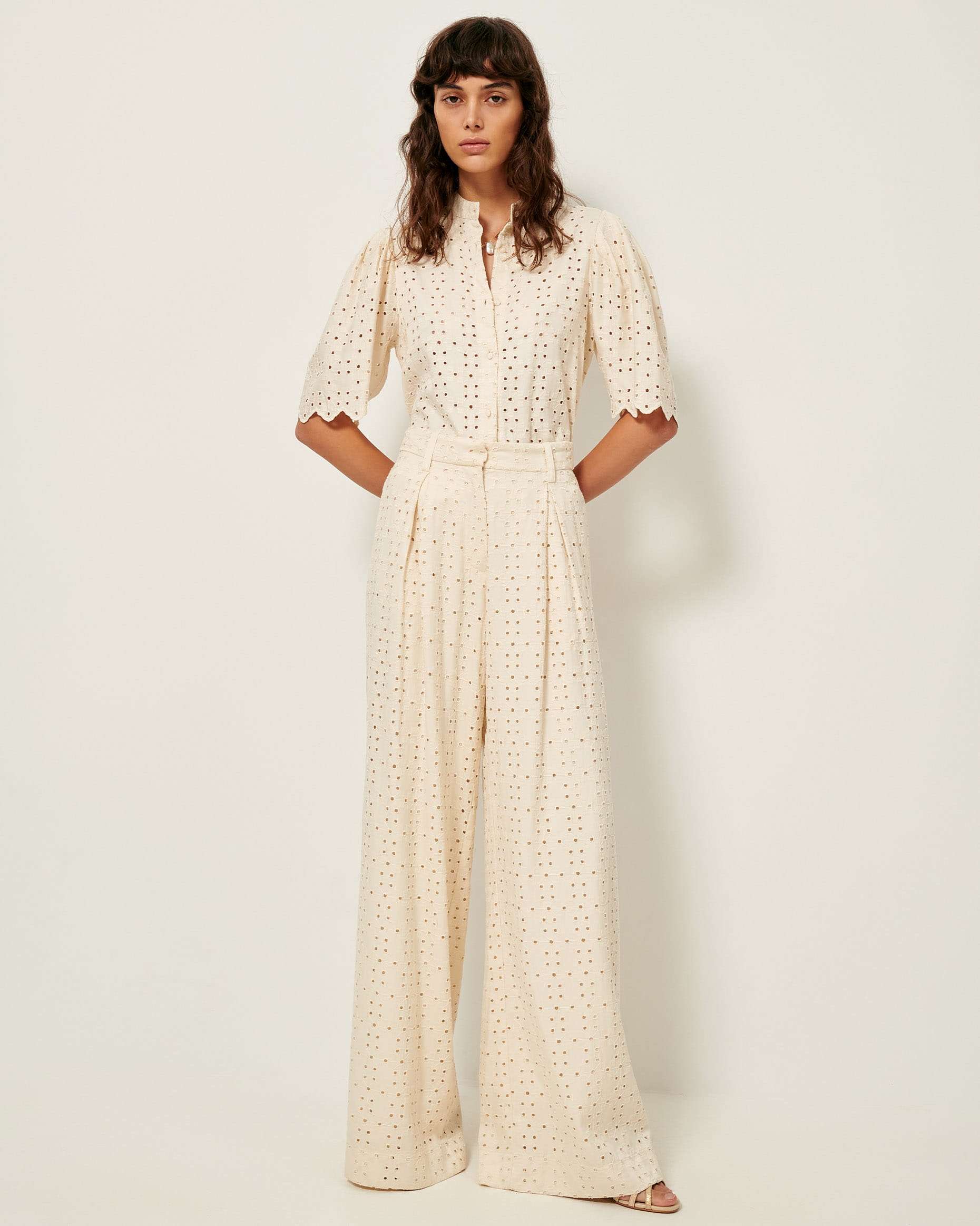 VILLLADOO Ivory Pants SESSUN Official website