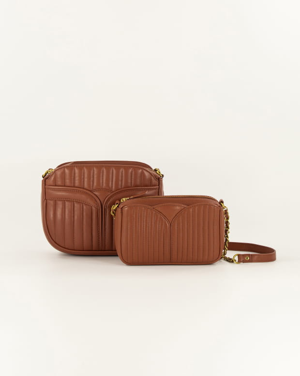 Crossbody belt bag with lion details shop
